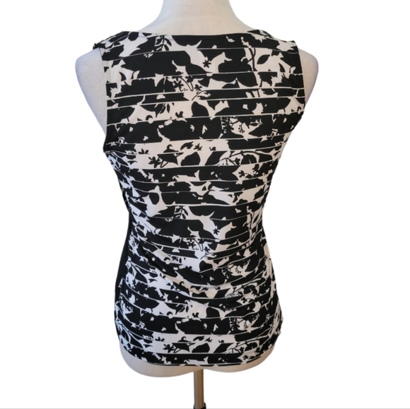 WHBM Sleeveless Asymmetrical Hem Blouse Top Size Small - Picture 2 of 3